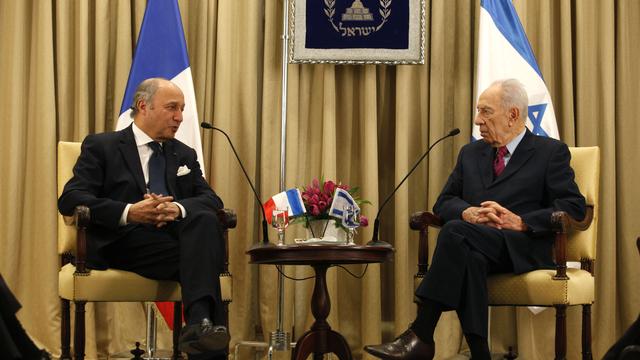 Le Français Laurent Fabius était ce dimanche à Jérusalem avec le président israélien Shimon Peres. [Gali Tibbon]