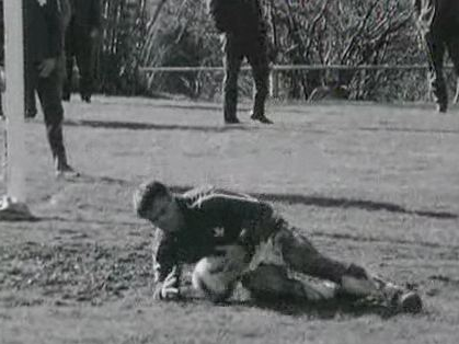 Football en 1966. [RTS]