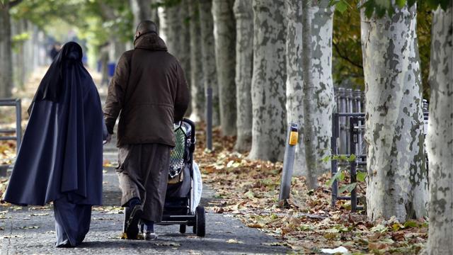 La nouvelle loi prévoit la création d'une norme pénale explicite pour sanctionner les mariages forcés. [Mario Vedder]