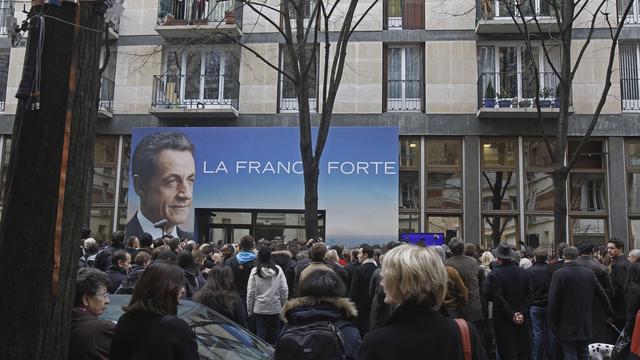 Nicolas Sarkozy a présenté samedi son QG de campagne dans le XVe arrondissement de Paris. [Remy de la Mauviniere]