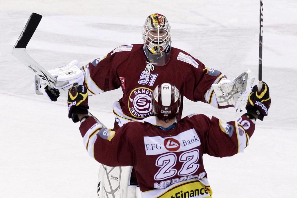 Le gardien Tobias Stephan n'est pas étranger à la magnifique remontée du Genève-Servette HC. [KEYSTONE - Salvatore Di Nolfi]