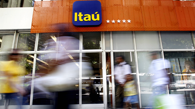 Le groupe bancaire brésilien Itaú. [Vanderlei Almeida]