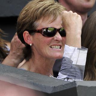 Judy Murray, mère d'Andy, aux côtés de la comagne du tennisman, Kim Sears, à Wimbledon en 2011. [Glyn Kirk]