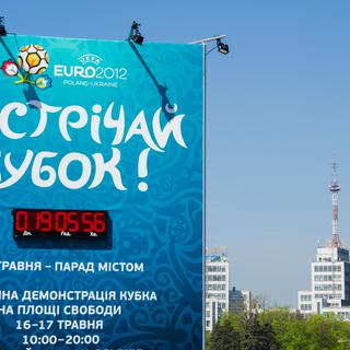 Faut-il boycotter l'Eurofoot 2012 en Ukraine? [AFP - Igor Chekachko]