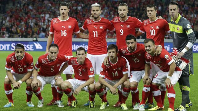 L'équipe suisse de football alignée contre l'Islande le 6 septembre 2013 à Berne.