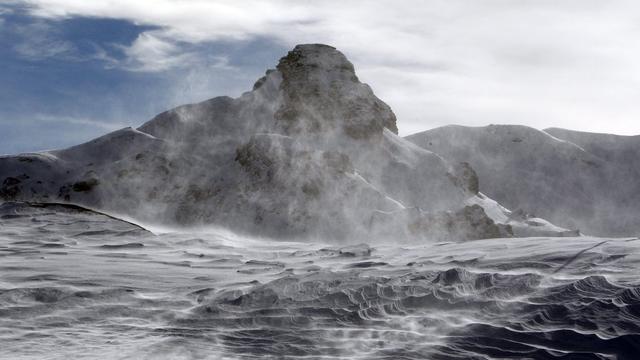 Le foehn souffle sur un sommet de Suisse centrale, en décembre 2012. (photo prétexte) [Urs Flueeler]