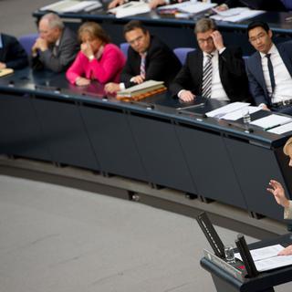 La chancelière allemande Angela Merkel devant le sommet européen ce jeudi 27.06.2013. [Hohannes Eisele]