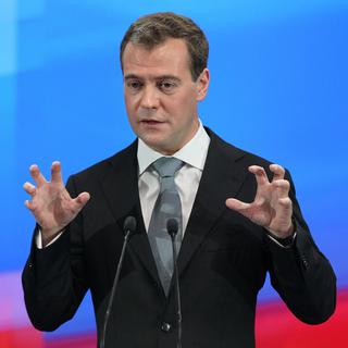 Une table ronde sur les scénarios pour la Russie a lieu en ouverture du WEF, avec un discours du Premier ministre Dmitri Medvedev, dont le pays assure la présidence du G20 cette année. [SERGEI ILNITSKY]