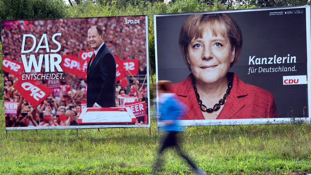 Angela Merkel est donnée favorite face à Peer Steinbrück. [EPA/Keystone - Federico Gambarini]
