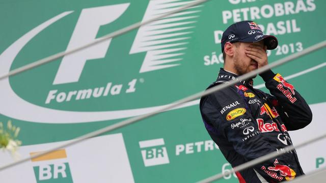 Sebastian Vettel peine à comprendre la nouvelle règle adoptée par la FIA. [Bosco Martin]