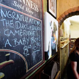 Le bébé royal est bon pour le commerce... [Getty Images/AFP - Kevork Djansezian]