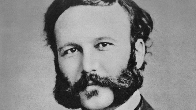 En octobre 1862, Henri Dunant publie "Un Souvenir de Solférino", dans lequel il raconte son expérience auprès des blessés de la bataille de 1859 entre les troupes franco-sardes et autrichiennes.  Quelques mois plus tard, le 17 février 1863, un groupe de citoyens de Genève dont il fait partie fonde le Comité international de secours aux militaires blessés (futur CICR). [CICR]