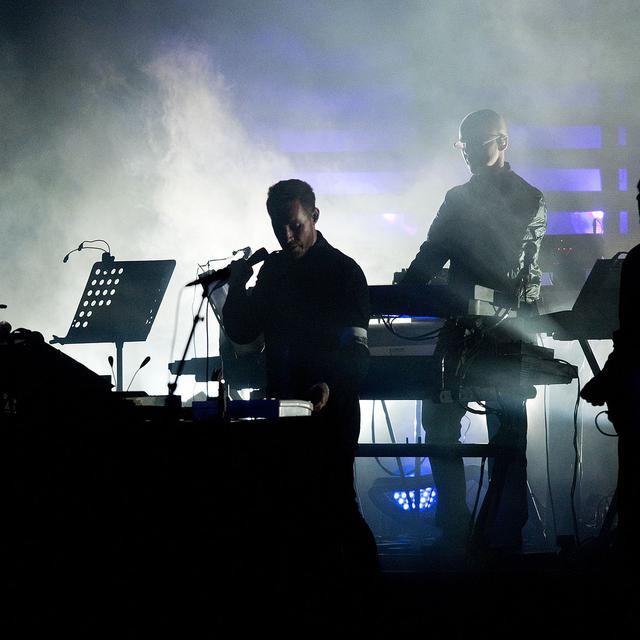Massive Attack en concert lors de sa tournée 2010. [Leon Neal]