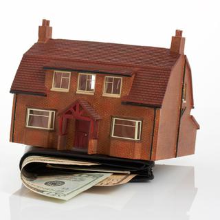 Il est important d'avoir une réserve financière pour l'entretien du bien immobilier. [Stuart Miles]