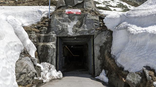 L'armée suisse a placé de nombreux bunkers dans les entrailles de ses montagnes. [Gaëtan bally]