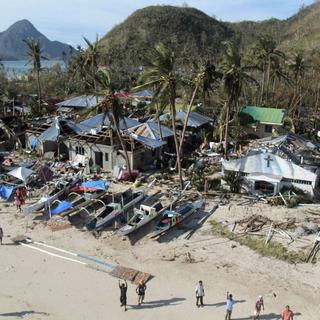 Les secours s'organisent plutôt bien sur l'île de Panai. [Leo Solinap]