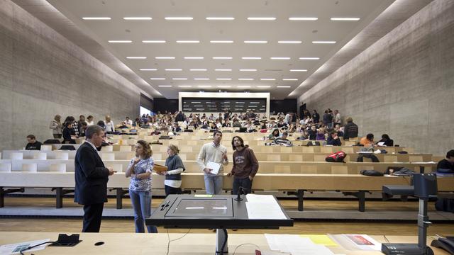 Quelque 2100 nouveaux étudiants s'installeront sur les bancs de l'Université de Fribourg. [Martin Ruetschi]