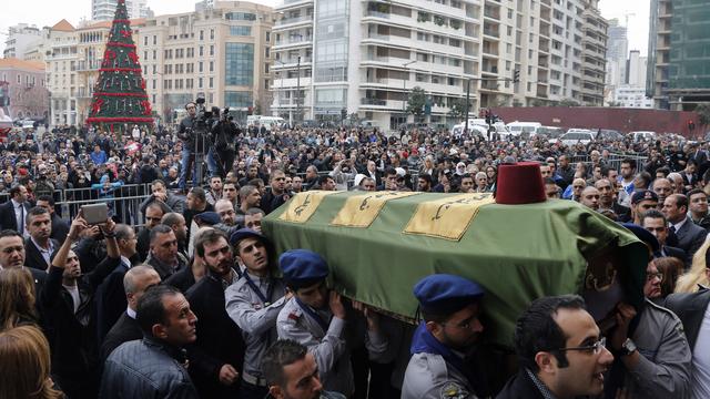 "Hezbollah, ennemi de Dieu!", "Hezbollah terroriste!", ont scandé les centaines de personnes participant aux funérailles. [Mohamed Azakir]