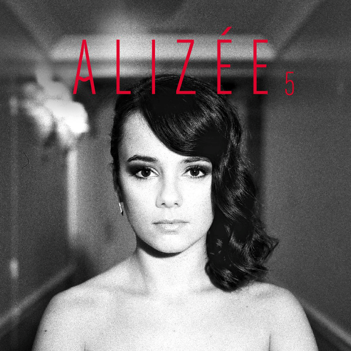 Alizée se veut plus mûre pour son dernier album.