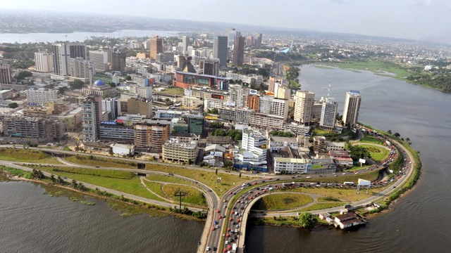 Vue aérienne d'Abidjan, en Côte d'Ivoire. [Issouf Sanogo]