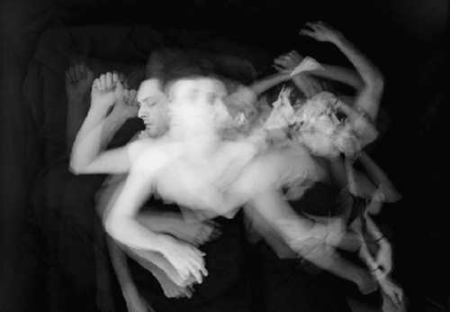 Une photo de la série "The Sleep of the beloved" de Paul Schneggenburger. [schneggenburger.at]