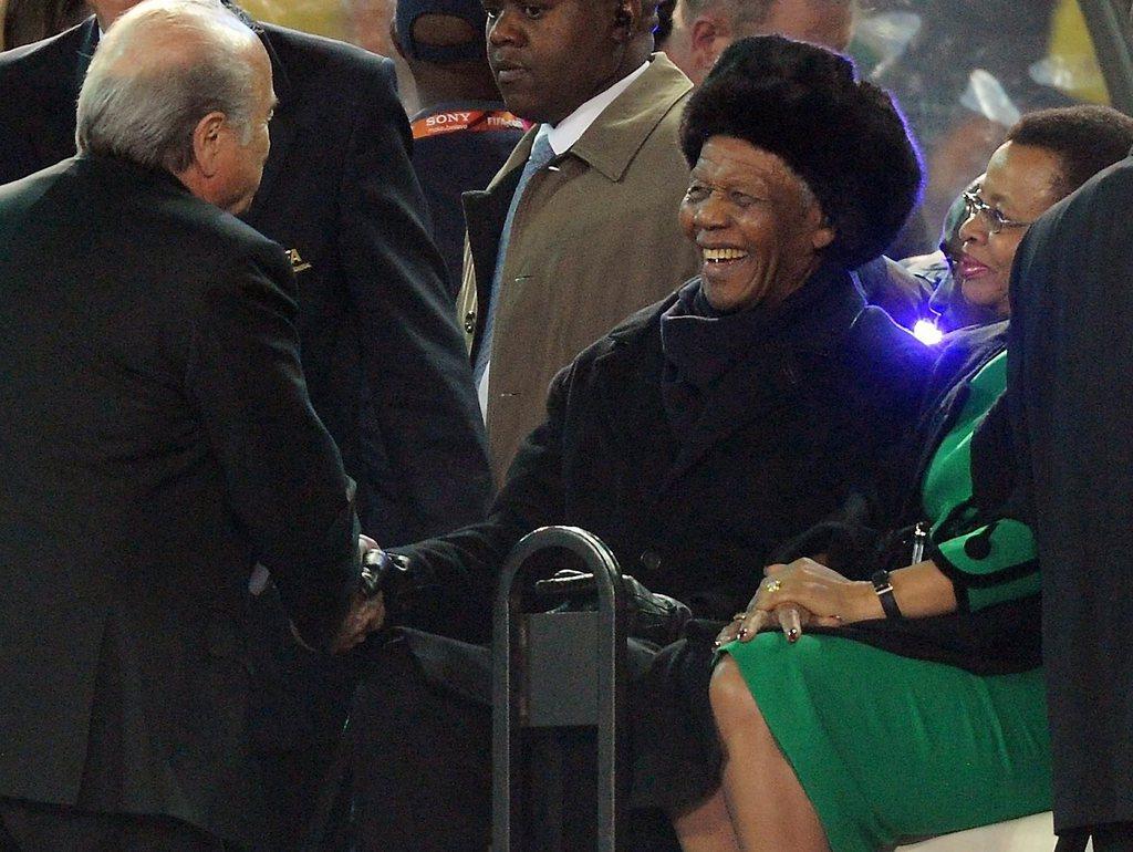 11.07.10: dernière apparition publique de Nelson Mandela. C'était lors de "son" Mondial en Afrique du Sud. [Marcus Brandt]
