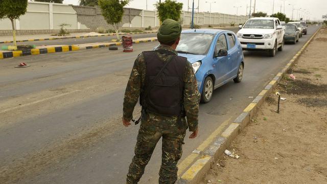 Des checkpoints ont été mis en place dans la capitale Sanaa, au Yémen. [EPA/Keystone - Yahya Arhab]