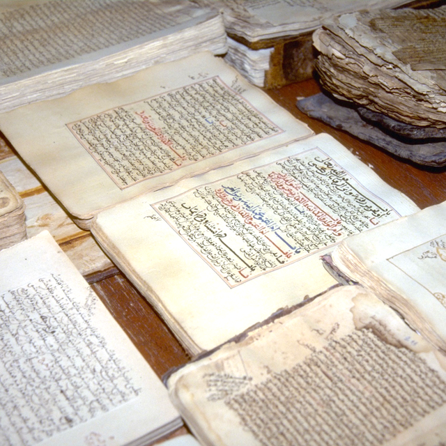 Le trafic des précieux manuscrits de Tombouctou s’est intensifié avec le début de la guerre au Mali. [UN/AFP - Evan Schneider]