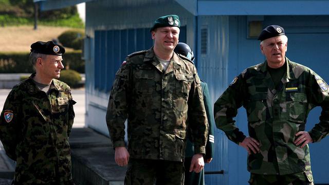 Les militaires suisses sur la frontière entre les deux Corée, ici en 2009. [Getty Images/EPA/Keystone - Chung Sung-Jun]