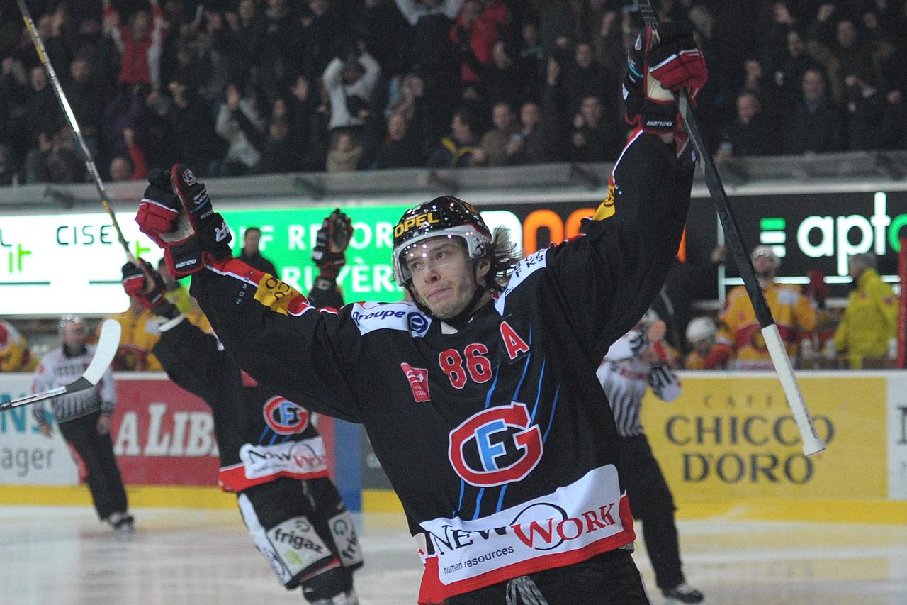 Julien Sprunger doit encore purger deux matches de suspension avant de retrouver la glace. [EQ Images - 50/Daniel Teuscher]