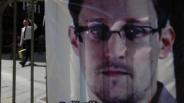 La justice américaine a demandé à Hong Kong d'interpeller Edward Snowden. [AP Photo/Kin Cheung]