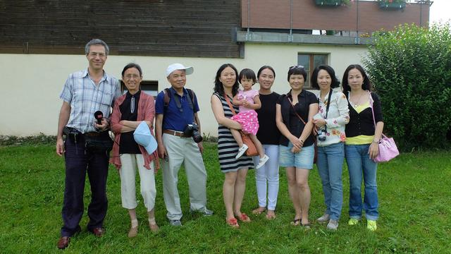 De plus en plus de touristes chinois optent pour des séjours individualisés, à l’image des familles Bian et Wei.