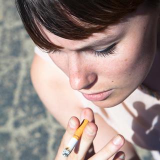Chaque année, la cigarette tue 3000 femmes en Suisse, un chiffre qui pourrait augmenter de 60% dans les cinq ans à venir. [Raphye Alexius]