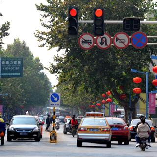 En Chine, les automobilistes sont fâchés des nouvelles réglementations sur la circulation routière. [Imaginechina/AFP - Wang chun lyg]