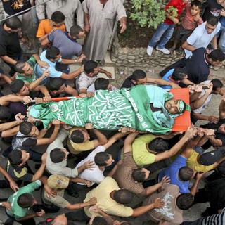 Le corps d'un jeune Palestinien tué mercredi par des tirs israéliens. [Nasser Ishtayeh]