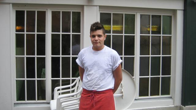 Danilo Trovato, 17 ans, cherche une place d’apprentissage depuis bientôt 3 ans, sans succès, faute d’être bilingue français-allemand. [Alain Arnaud]