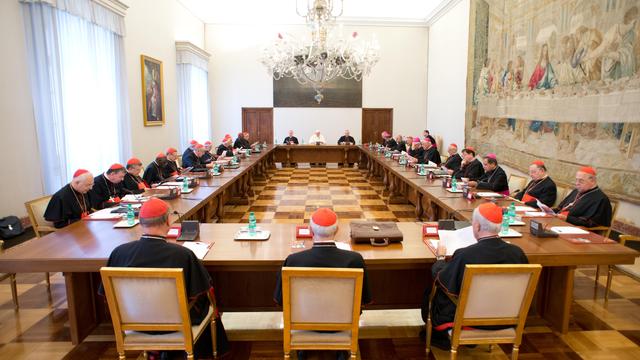 Une réunion des chefs de Département du Vatican, présidée par le Pape François. [OSSERVATORE ROMANO]