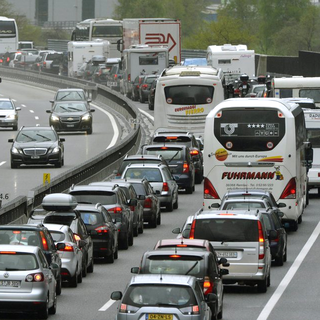 La Lega prévoit d'entraver le trafic sur l’axe de l’autoroute A2, en plein week-end de transhumance estivale. [Urs Flueeler]