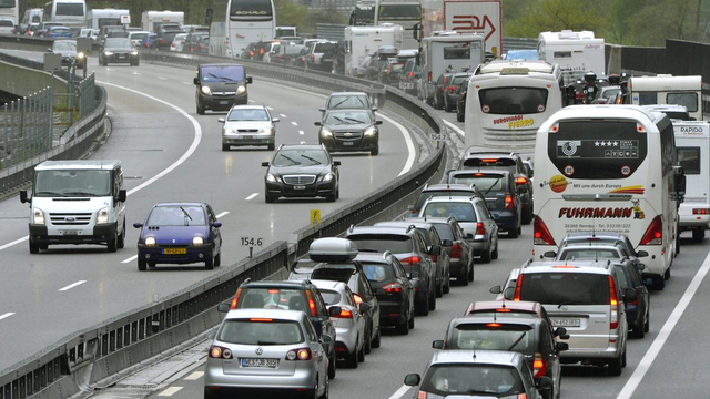 La Lega prévoit d'entraver le trafic sur l’axe de l’autoroute A2, en plein week-end de transhumance estivale. [Urs Flueeler]