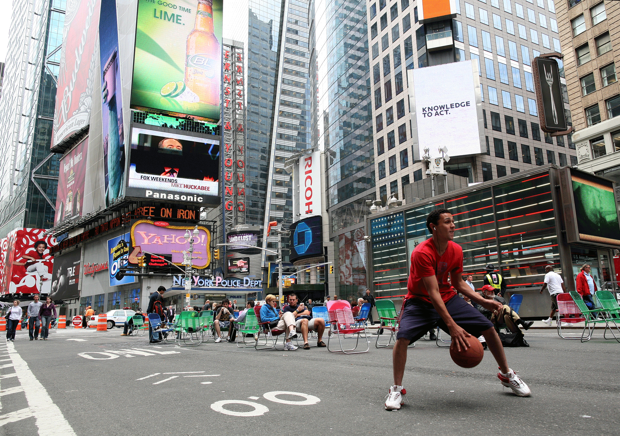 Loin des projecteurs, le Basket de rue se pratique partout à New-York. [Brendan McDermid]