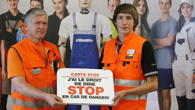 La Suva veut apprendre aux apprentis à dire "stop" lorsque leur travail représente un danger. [Alexandra Wey]