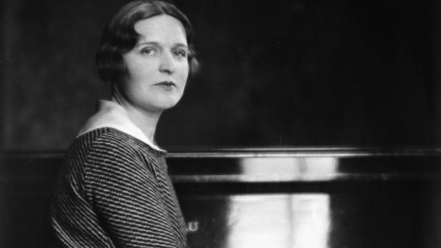 La compositrice française Germaine Tailleferre (1892-1983), ici en 1931. [Roger Viollet]