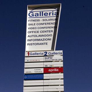 Enseigne du centre technologique "Galleria" dans la commune tessinoise de Manno. [Karl Mathis]
