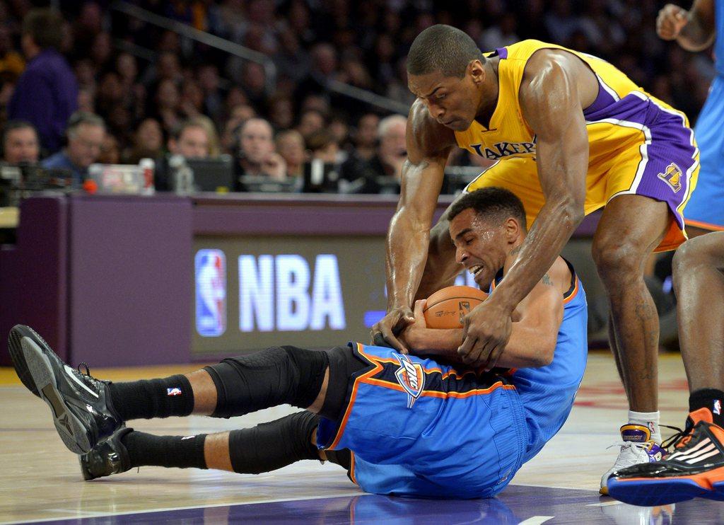 Sefolosha vs Meta World Peace, oklahoma City thunder vs los angeles lakers [Mark J. Terrill]