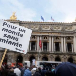 Manifestation contre l'amiante, le 13 octobre 2012 à Paris