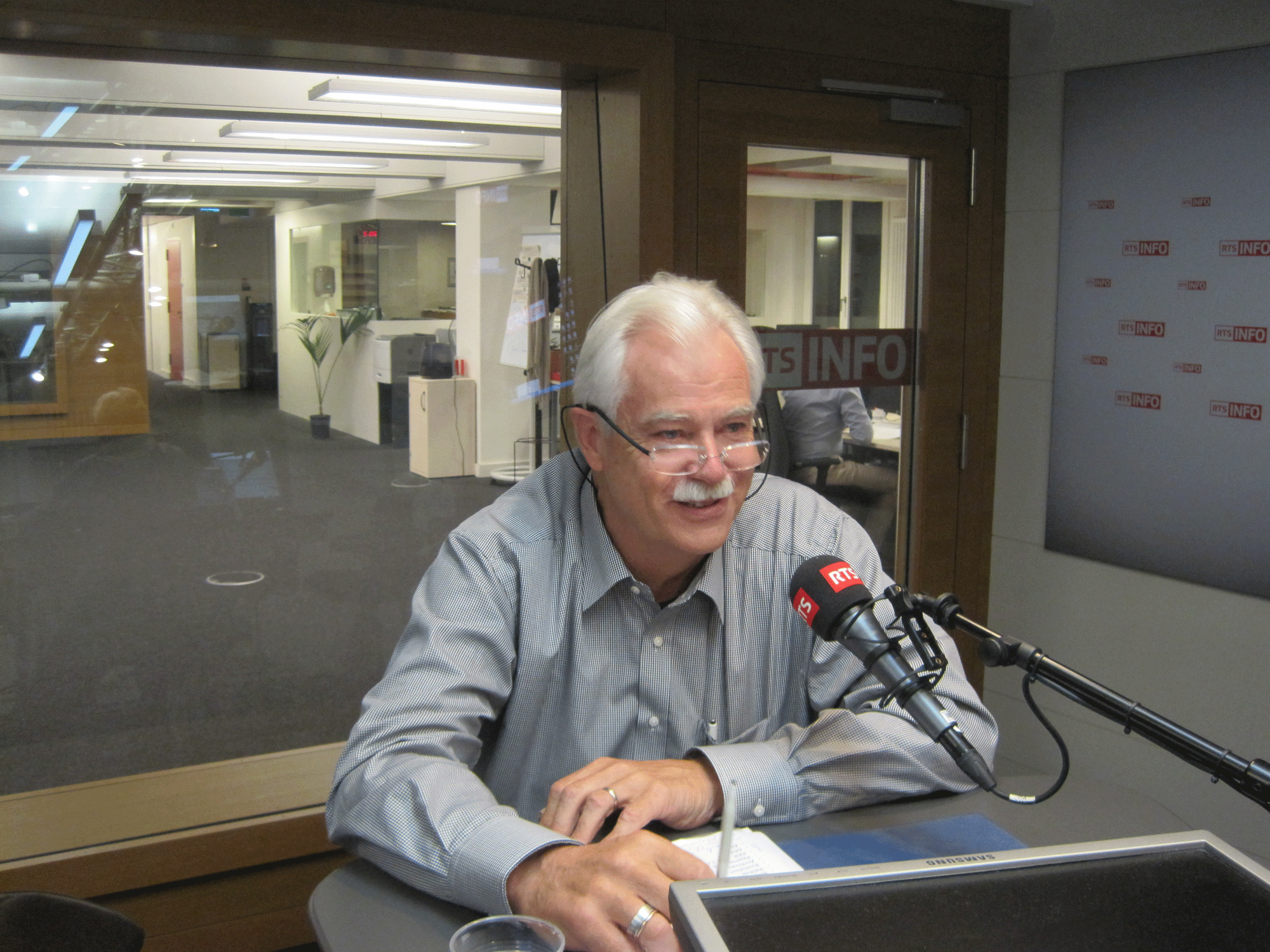 Pierre Steulet, Directeur de BNJ FM, la radio qui réunit les trois radios de l'arc jurassien. [Alexandre Davoine]