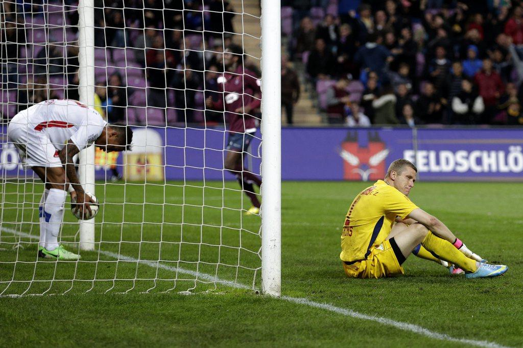 Vanins s'en est pris à son coéquipier Kololli à la fin du match. [KEYSTONE - Salvatore Di Nolfi]