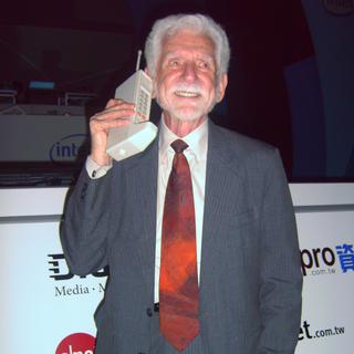 Le premier téléphone mobile était baptisé "Brick Phone". [CC - BY - SA]