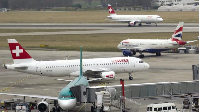 La compagnie aérienne Swiss a enregistré en 2012 une hausse de 30% du nombre de cas de passagers qui ne respectent pas les règles. [Salvatore Di Nolfi]