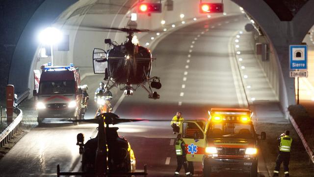 Photo de Laurent Gilliéron de l'accident de car de Sierre, le 14 mars 2012. [Laurent Gilliéron]